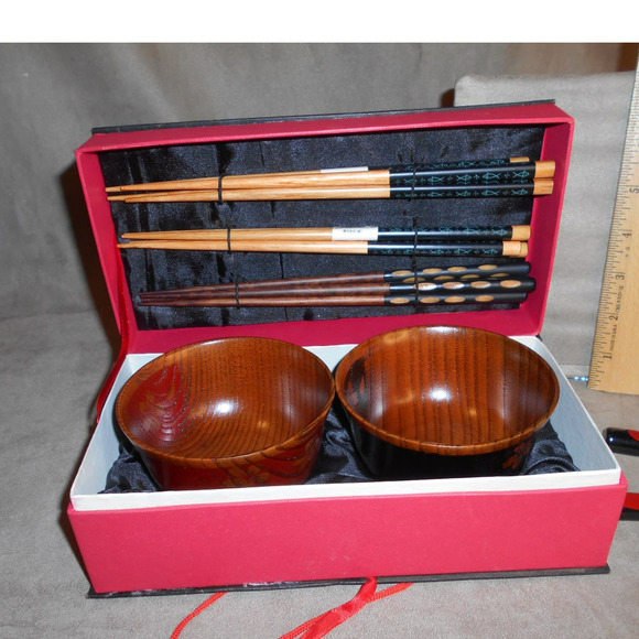 Japanese/Asian Dinnerware: Wood Bowls, Chopsticks & Rests, Ceramic Plates - Picture 12 of 16